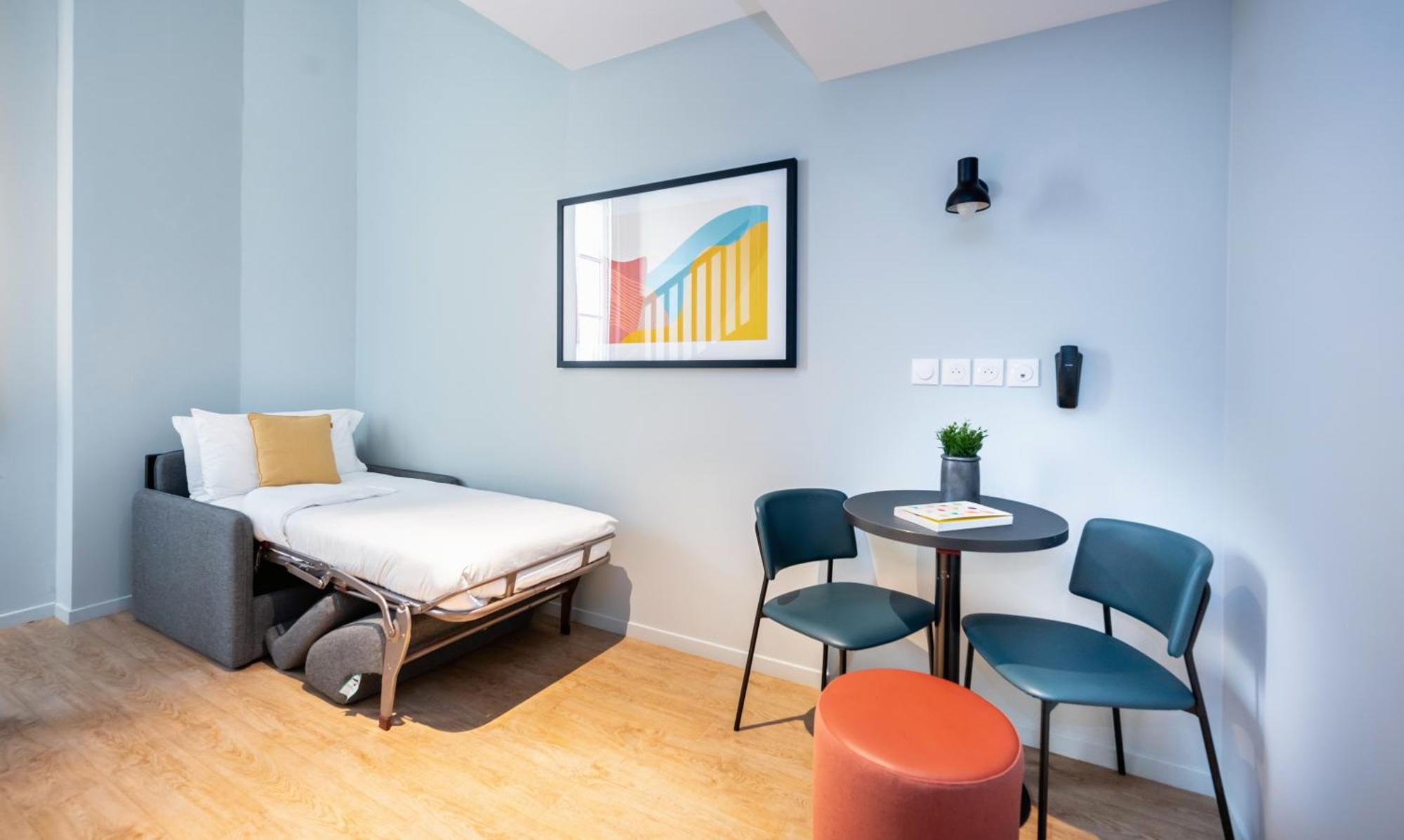 Studio Sleeps 3